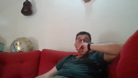 Snapshot of yimito chatting on 09/19/25, 12:39 yimito online show from 09/19/25, 12:39