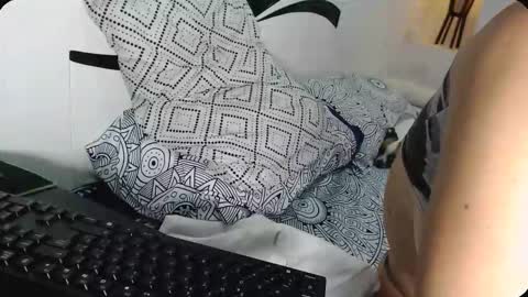 YINAROSS online show from 11/26/25, 02:51