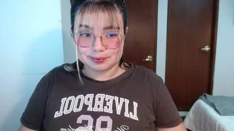 hii i am yini online show from 07/15/26, 02:06