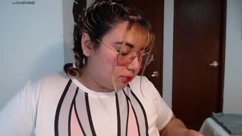 hii i am yini online show from 07/16/26, 01:33