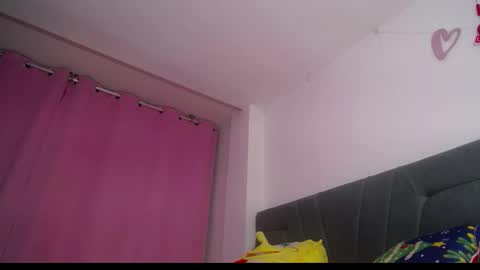 Yiny online show from 02/15/26, 09:41