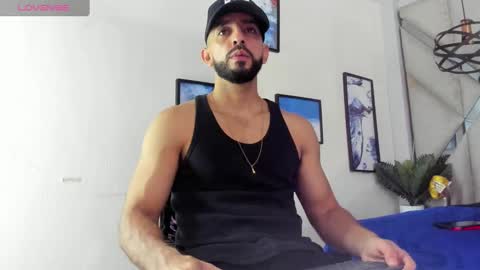 Yiyo online show from 02/28/25, 04:21