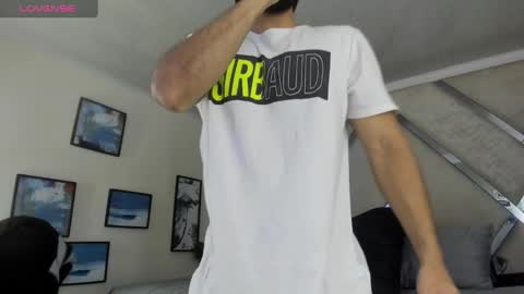 Yiyo online show from 03/05/25, 04:13