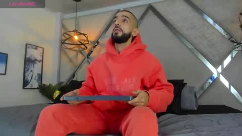 Yiyo online show from 03/07/25, 04:35