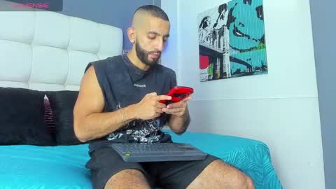 Yiyo online show from 10/07/25, 02:20