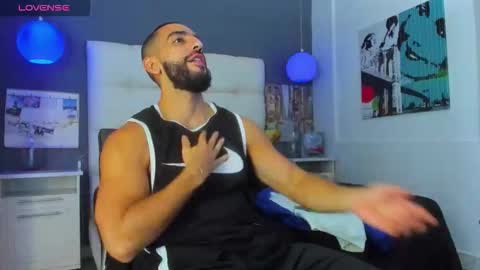 Yiyo online show from 11/13/25, 06:34