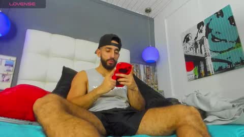 Yiyo online show from 02/10/26, 04:27