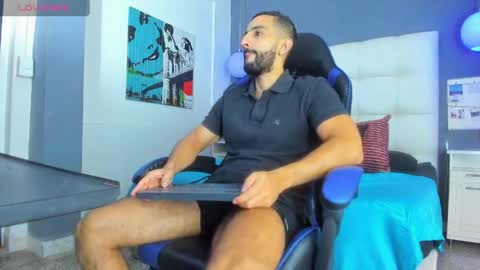 Yiyo online show from 03/31/26, 09:15