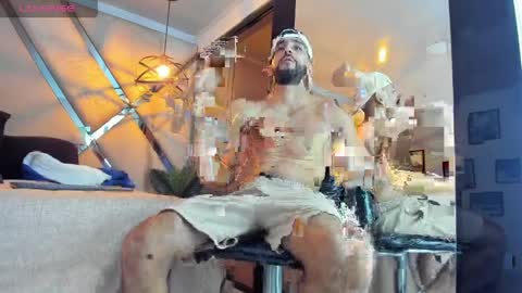 Yiyo online show from 04/09/26, 04:23