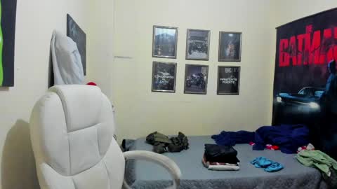 yker online show from 04/10/26, 06:23