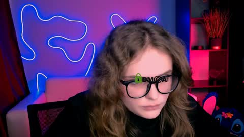 Ylia online show from 04/13/26, 02:22