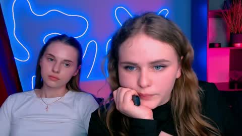 Ylia online show from 04/14/26, 01:50