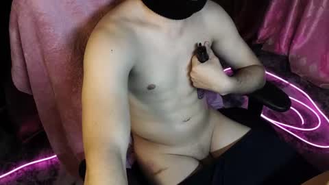 Snapshot of ylk_ chatting on 11/24/25, 03:23 Darius online show from 11/24/25, 03:23