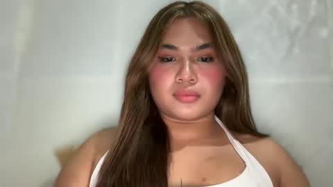 Snapshot of yllanahard chatting on 02/15/25, 03:06 yllana love online show from 02/15/25, 03:06