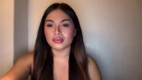 yllana love online show from 06/10/26, 10:19