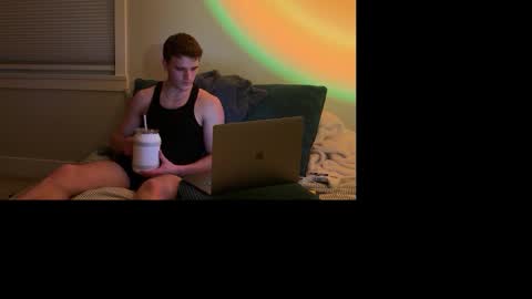 yngdesire1 online show from 12/17/25, 09:15