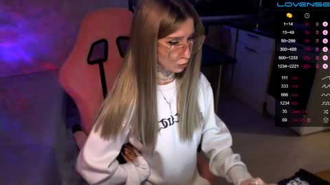     online show from 12/08/24, 12:51