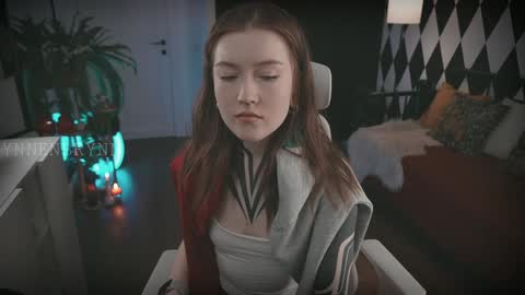 ynnenbrynn online show from 12/26/24, 07:56