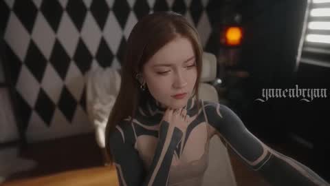 ynnenbrynn online show from 10/16/25, 06:36