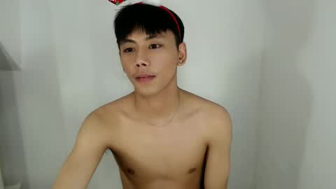 ynotyu online show from 12/17/25, 11:22