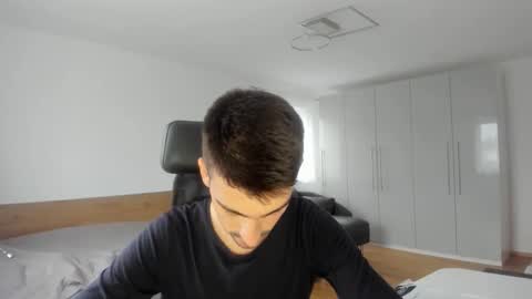 Snapshot of yoda130305 chatting on 11/09/25, 02:59 yoda130305 online show from 11/09/25, 02:59