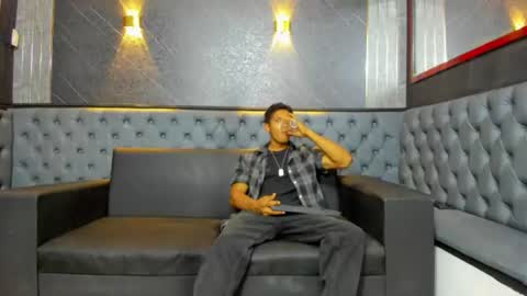 Snapshot of yoel_blessed chatting on 06/19/26, 11:25 Yoel online show from 06/19/26, 11:25