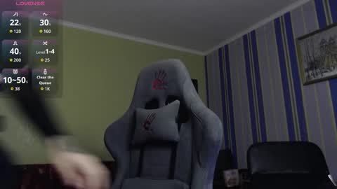 Snapshot of yofukashi chatting on 10/09/25, 10:35 yofukashi online show from 10/09/25, 10:35