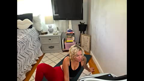 Yogiblondebangme online show from 10/08/25, 03:31