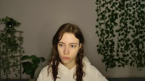 yoka_paradoxxx online show from 09/17/25, 05:09