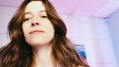 yoka_paradoxxx online show from 04/16/26, 09:10