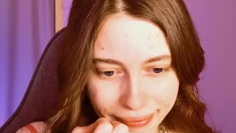 yoka_paradoxxx online show from 04/17/26, 11:24