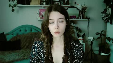yoka_paradoxxx online show from 05/21/26, 10:00