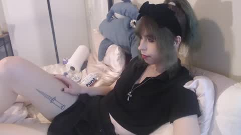 Yokai Girl online show from 12/04/24, 10:30