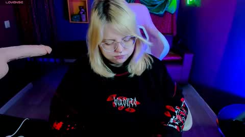 Yoki online show from 01/09/26, 06:27