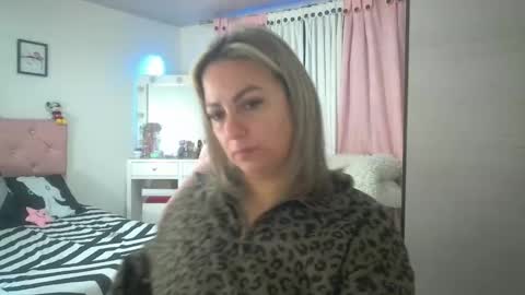 yokiko online show from 09/13/25, 12:16