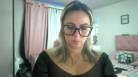 yokiko online show from 10/24/25, 12:01