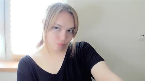 yomoyoo online show from 02/23/25, 09:22