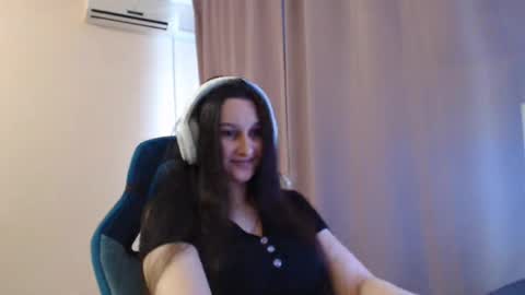 Sophie online show from 03/25/26, 02:12