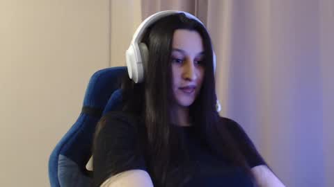 Sophie online show from 04/07/26, 02:06