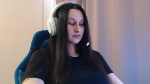 Sophie online show from 04/10/26, 02:11