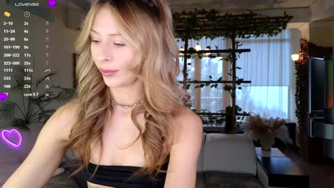  Wilma  online show from 12/22/25, 12:02