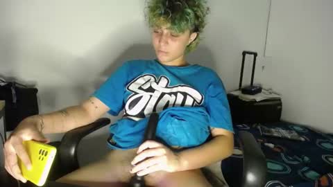 Little Mike Independent model online show from 06/25/26, 01:05