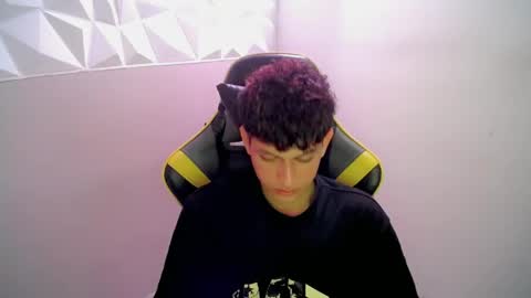 Snapshot of yosepp_cum chatting on 04/20/26, 07:00 YOSEP online show from 04/20/26, 07:00