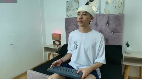 Yoshua Smith online show from 04/04/26, 07:55