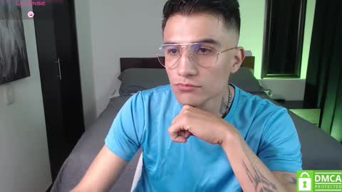 Snapshot of yoshy_man chatting on 11/22/25, 03:27 yoshy_man online show from 11/22/25, 03:27