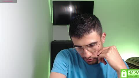 yoshy_man online show from 04/29/26, 03:21