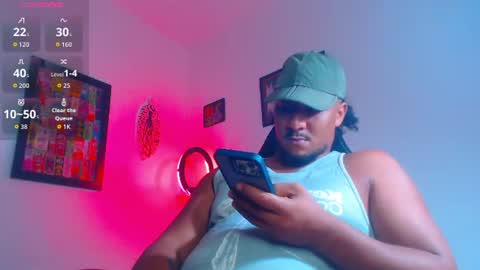 Snapshot of yosoy_enzo2020 chatting on 06/20/26, 01:41 Enzo online show from 06/20/26, 01:41