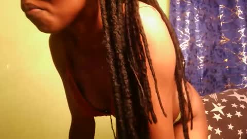 Snapshot of yosweetslut chatting on 04/10/26, 08:57 Sweetkitty online show from 04/10/26, 08:57