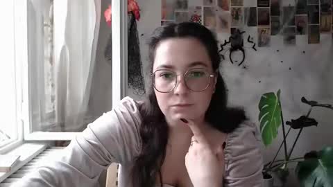 Aurora online show from 10/17/25, 10:07