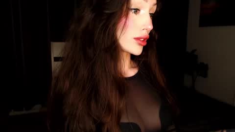 Snapshot of you_deserve chatting on 03/07/25, 07:38 Sophie online show from 03/07/25, 07:38